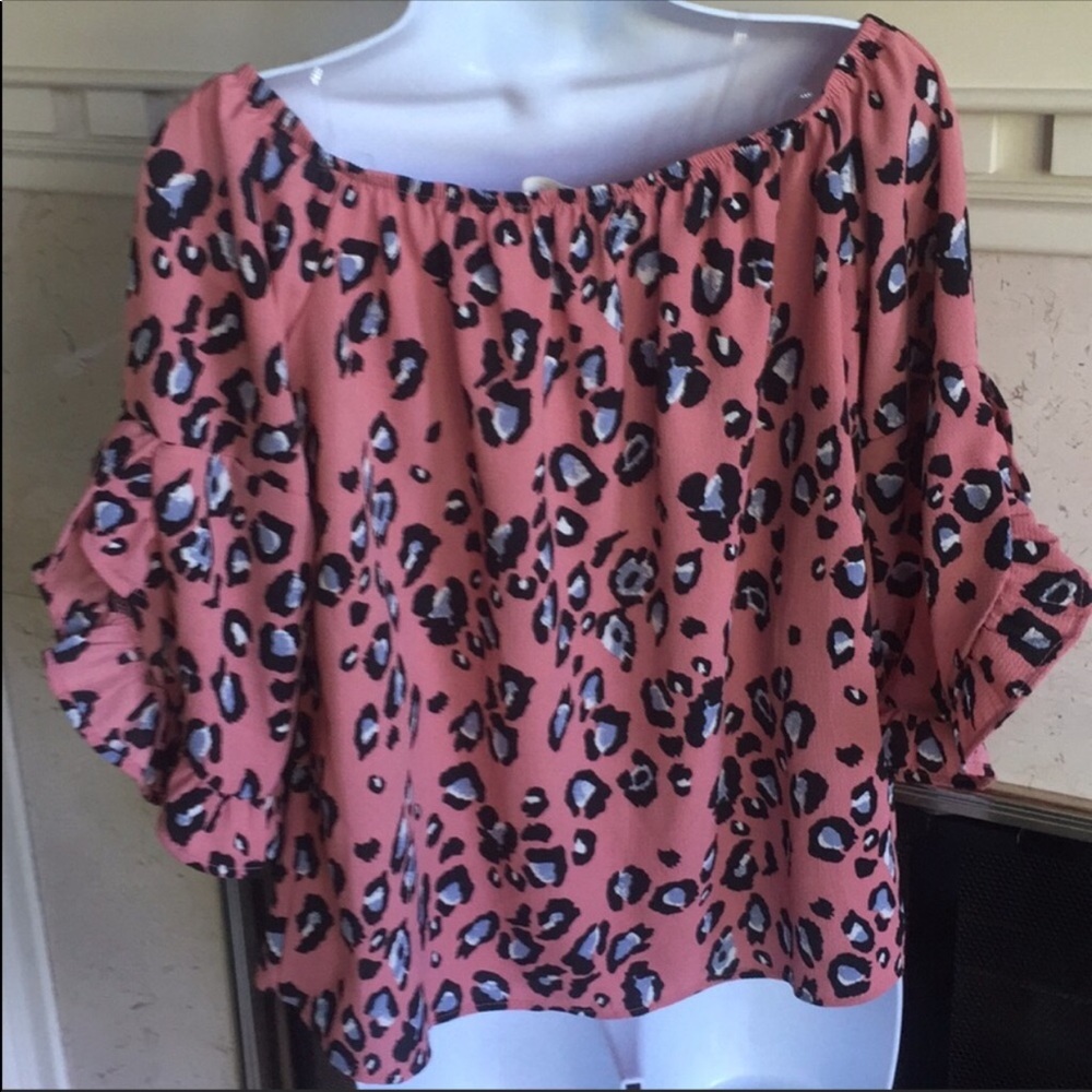 NEW Ruffled Leopard Print Blouse - Picture 5 of 6